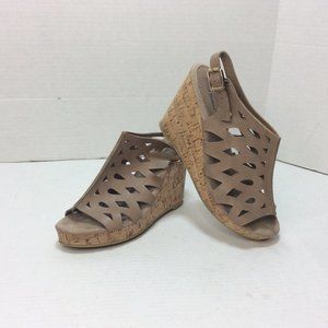 Pierre Dumas Cork Heel Wedge Sandal Tan Faux Leather Women's Size 9 Strap Back